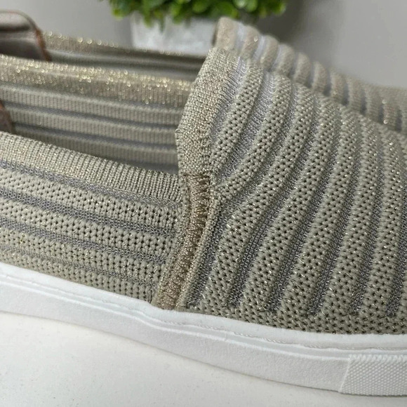Kelly & Katie Ellina Mesh Slip-On Sneaker - Picture 5 of 12